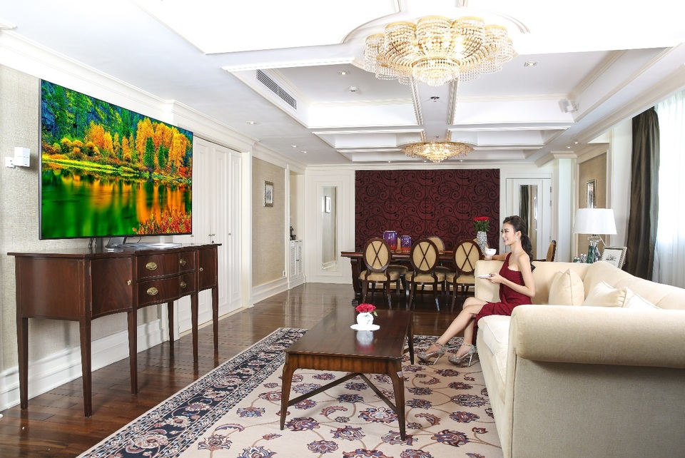Chiêm ngưỡng TV 8K 200 triệu đẹp hoàn hảo trong phòng tổng thống khách sạn 5 sao - 3 Chiêm ngưỡng TV 8K 200 triệu đẹp hoàn hảo trong phòng tổng thống khách sạn 5 sao - 3