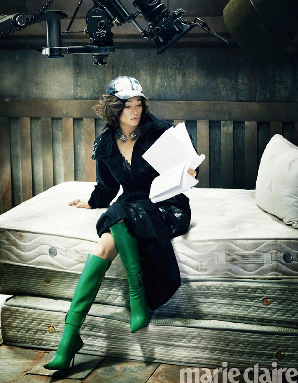 Người đàn bà đẹp Củng Lợi quyến rũ, mặn mà ở tuổi U60 - 7