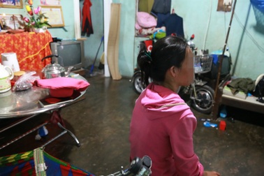 Đến ăn nhậu, nam thanh niên giở trò đồi bại với con gái chủ quán