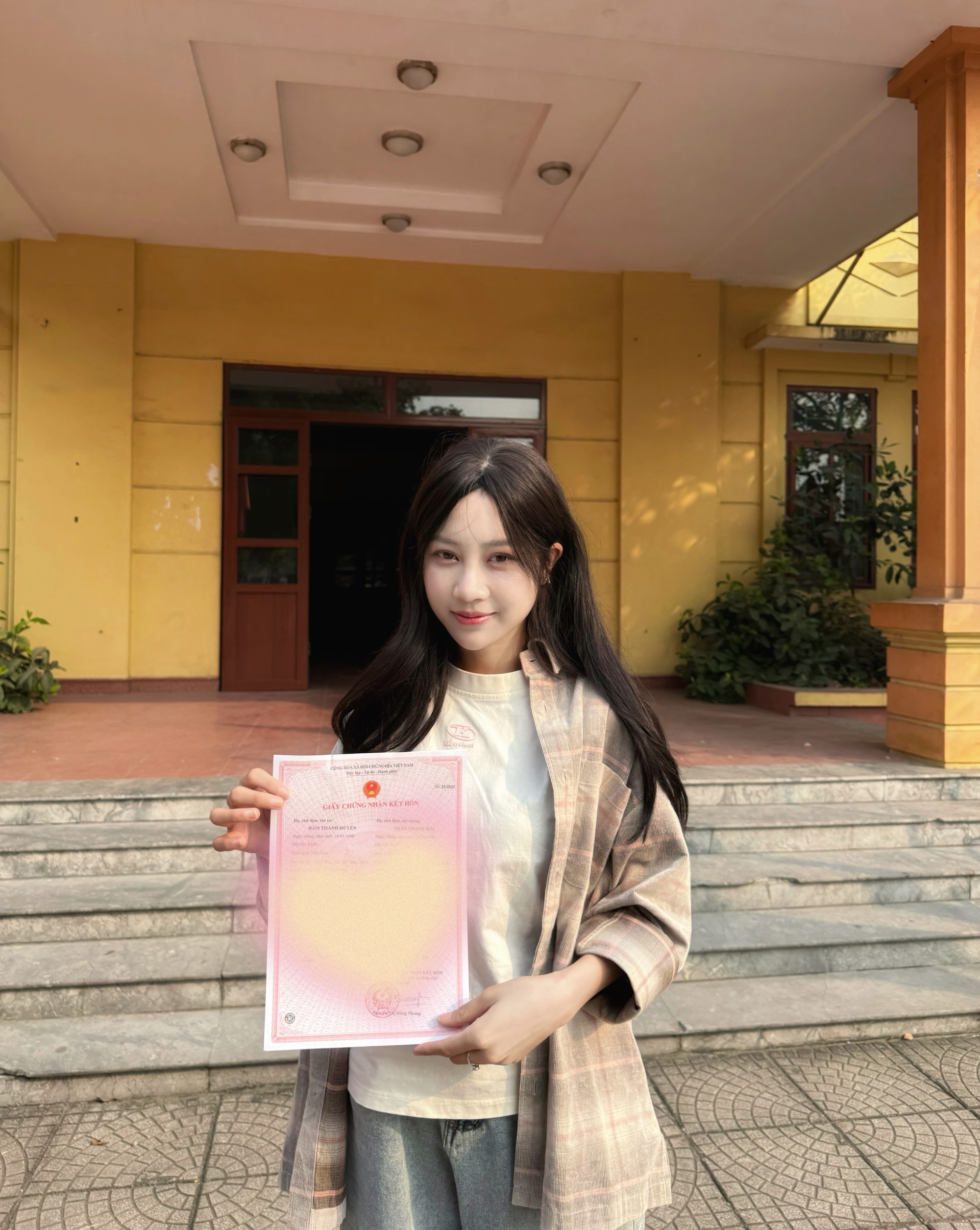 Streamer 2 lần mắc ung thư được cầu hôn gây xúc động: 7 năm, 9 lần từ chối - 11 Streamer 2 lần mắc ung thư được cầu hôn gây xúc động: 7 năm, 9 lần từ chối - 11