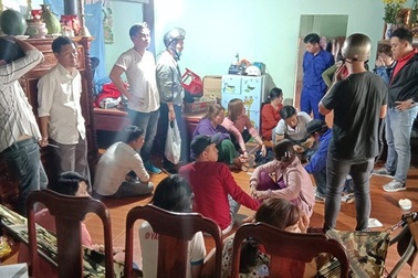 81 tuổi mở sòng bạc trăm triệu tại gia thu tiền xâu