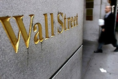 Phố Wall chao đảo