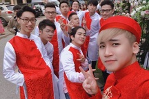 Hot vlogger Huy Cung bất ngờ làm đám hỏi cùng bạn gái xinh đẹp