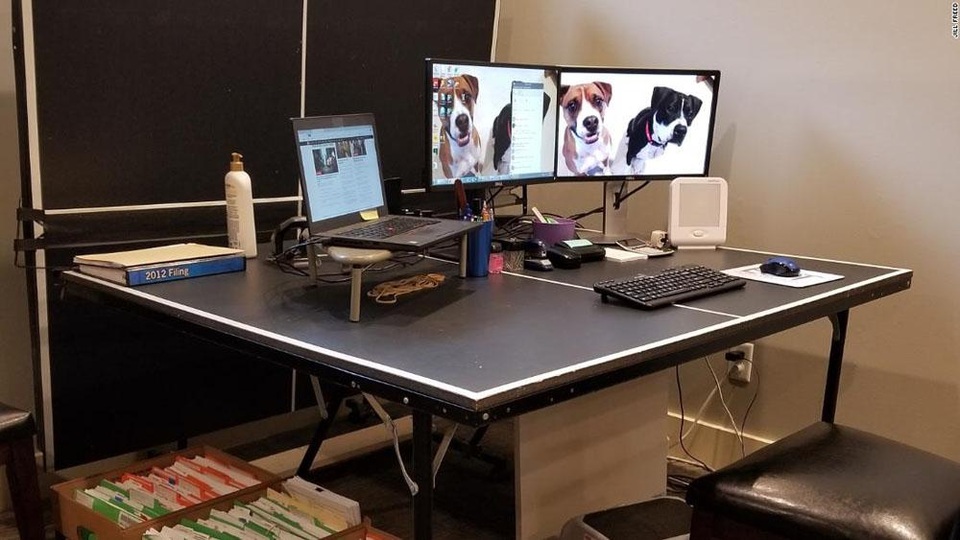 Bồn tắm, nhà vệ sinh được tận dụng thành…  “phòng làm việc” thời Covid-19 - 10