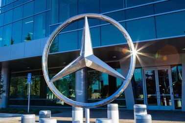 Mercedes-Benz chuẩn bị cắt giảm 10.000 việc làm