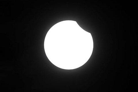 Nhật thực đã bắt đầu ở châu Á