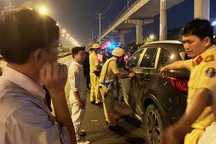 TPHCM: Tổng kiểm tra tất cả các loại xe lưu thông trên đường