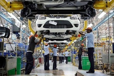 Nghịch lý: Ưu đãi thuế nhưng ô tô lắp ráp trong nước vẫn đắt hơn xe nhập