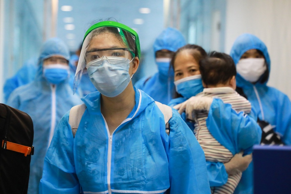 TPHCM: Buộc khai báo y tế người đến từ 6 tỉnh thành có dịch Covid-19 - 1 TPHCM: Buộc khai báo y tế người đến từ 6 tỉnh thành có dịch Covid-19 - 1