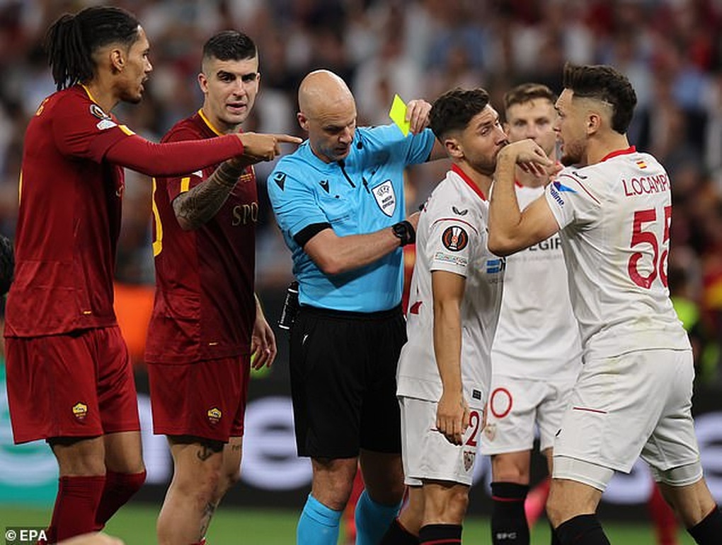 Thắng AS Roma trên loạt luân lưu, Sevilla lần thứ 7 vô địch Europa League - 2 Thắng AS Roma trên loạt luân lưu, Sevilla lần thứ 7 vô địch Europa League - 2