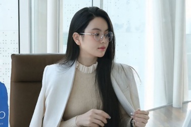 Chu Thanh Huyền bị tố cáo bán sản phẩm có dấu hiệu nhập lậu nào?