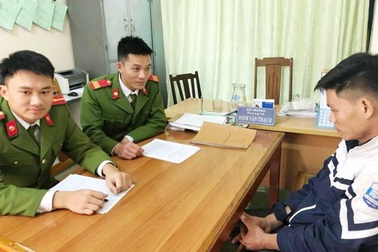 Lên cơn ngáo đá, đốt nhà bố mẹ đẻ