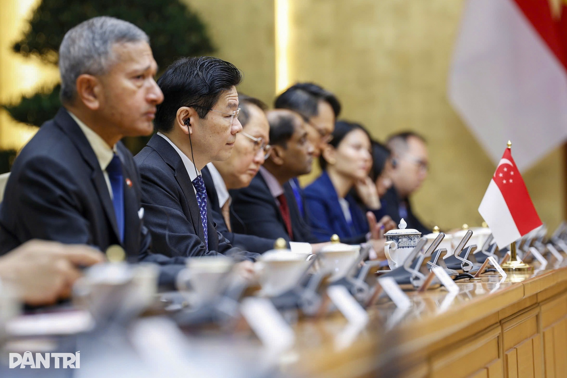 Toàn cảnh lễ đón Thủ tướng Singapore thăm chính thức Việt Nam - 11 Toàn cảnh lễ đón Thủ tướng Singapore thăm chính thức Việt Nam - 11