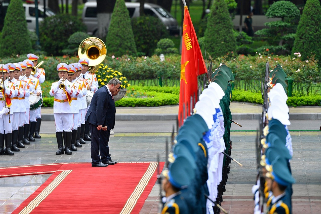 Thủ tướng Phạm Minh Chính chủ trì Lễ đón chính thức Thủ tướng Luxembourg - 2 Thủ tướng Phạm Minh Chính chủ trì Lễ đón chính thức Thủ tướng Luxembourg - 2