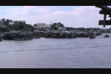 Tham quan Chợ nổi Cái Răng mùa hạn mặn.