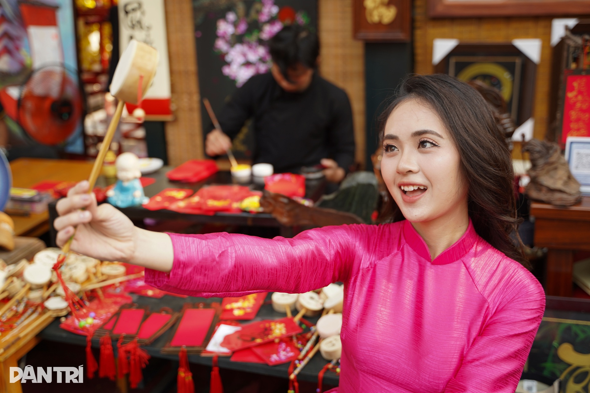 Lần đầu trò chuyện cùng các ông đồ tại phố ông đồ 2025 - 1