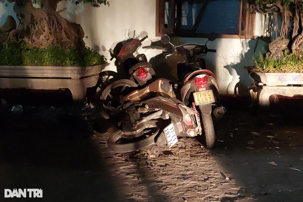 Nổ to như bom ở Quy Nhơn, 2 công nhân thương vong - 2 Nổ to như bom ở Quy Nhơn, 2 công nhân thương vong - 2