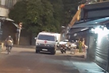 Nghi án người đàn ông bị đâm chết trên đường lúc rạng sáng