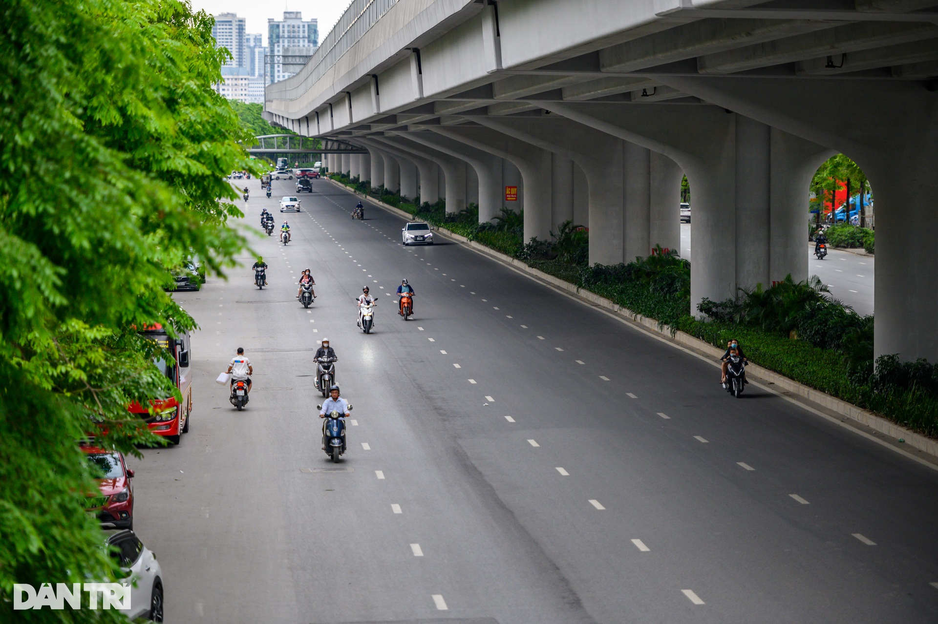 Cửa ngõ Thủ đô vắng như Tết trong ngày đầu kỳ nghỉ lễ 30/4 - 1/5 - 6 Cửa ngõ Thủ đô vắng như Tết trong ngày đầu kỳ nghỉ lễ 30/4 - 1/5 - 6