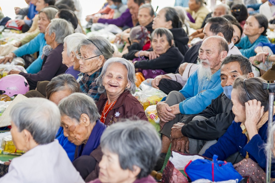 Vẫn ánh lên những nụ cười tin yêu cuộc sống - 1 Vẫn ánh lên những nụ cười tin yêu cuộc sống - 1