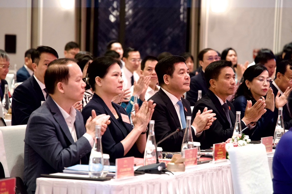 Chủ tịch Hà Nội chia sẻ kế hoạch xây dựng xã, phường XHCN và nhà ở cho thuê - 4