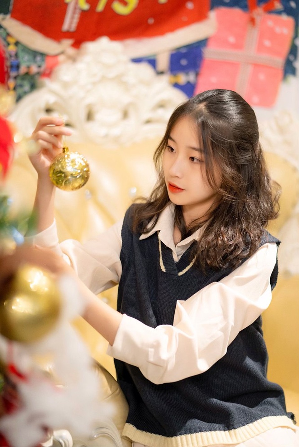 Nữ sinh Hưng Yên đa tài xinh không tì vết, thần tượng Châu Bùi - 5 Nữ sinh Hưng Yên đa tài xinh không tì vết, thần tượng Châu Bùi - 5