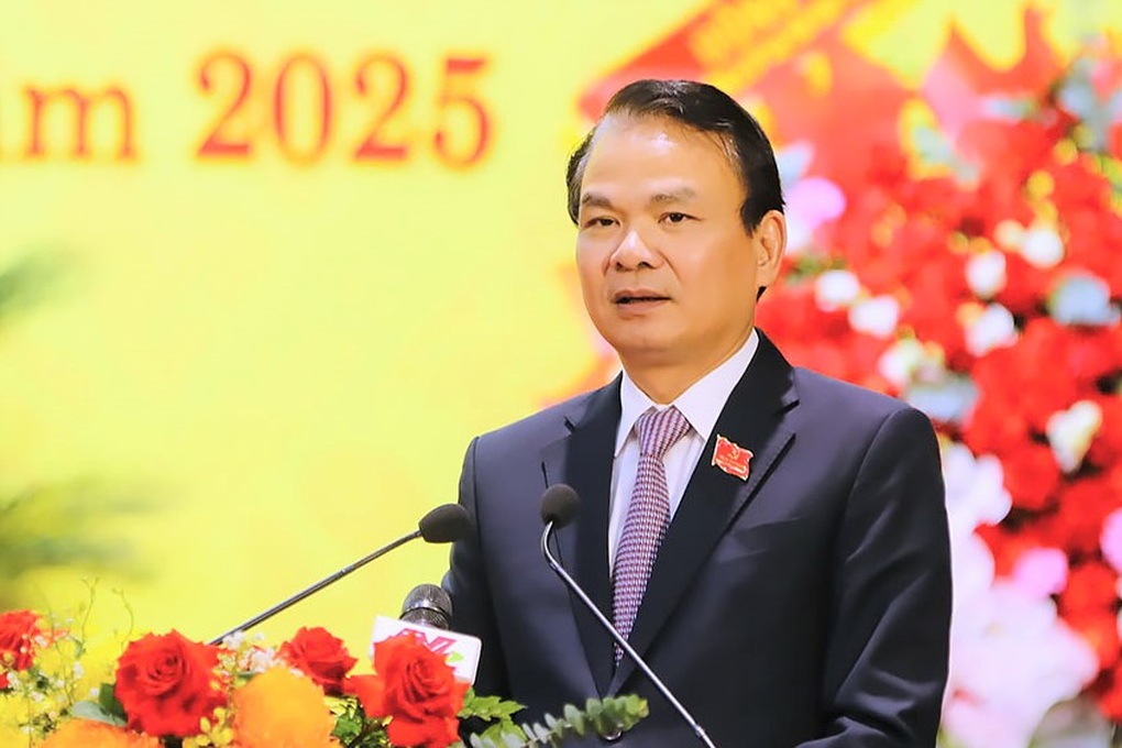 Mr. Dang Xuan Phong was appointed Secretary of Ninh Binh Provincial Party Committee - 1 Ông Đặng Xuân Phong làm Bí thư Tỉnh ủy Ninh Bình - 1