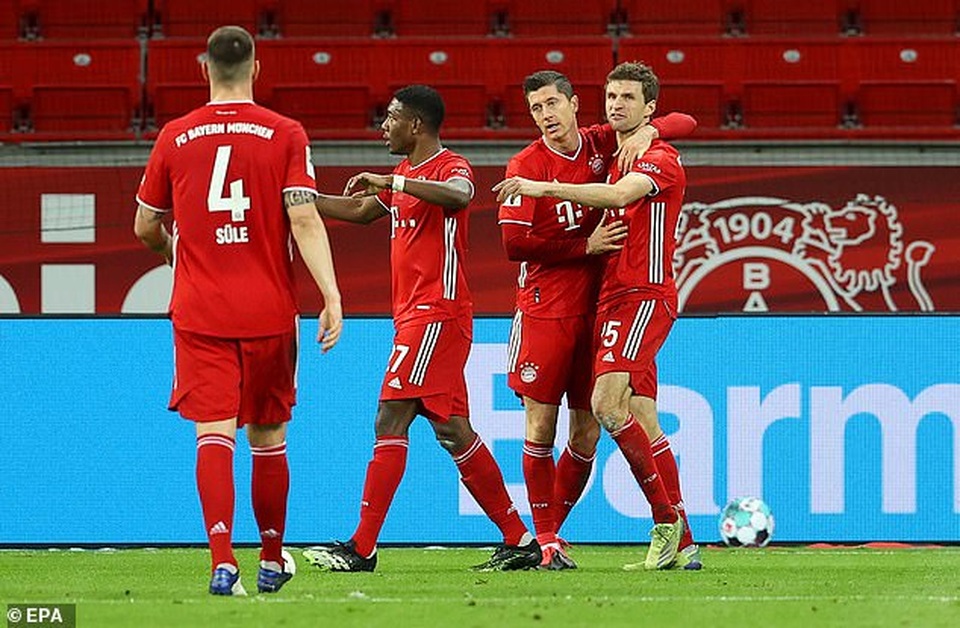 Lewandowski tỏa sáng cùng Bayern Munich sau khi giành giải The Best - 6 Lewandowski tỏa sáng cùng Bayern Munich sau khi giành giải The Best - 6