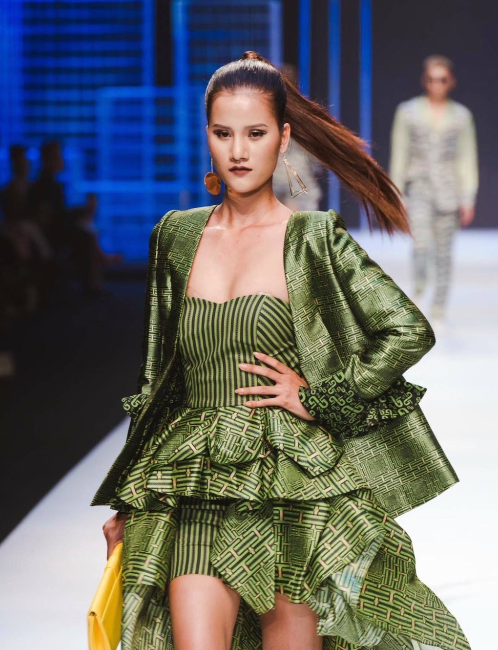 Mỹ nhân kiên trì 4 lần đi thi Miss Universe Vietnam nóng bỏng cỡ nào? - 5 Mỹ nhân kiên trì 4 lần đi thi Miss Universe Vietnam nóng bỏng cỡ nào? - 5