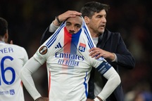 Cú sốc lớn làng túc cầu: "Gã khổng lồ" của Pháp bị giáng xuống hạng