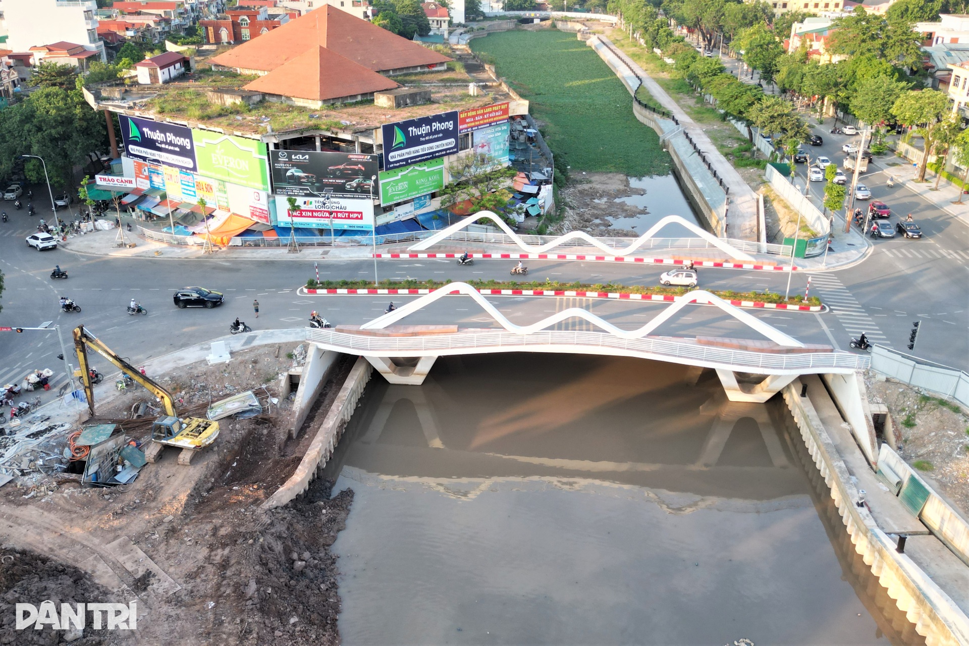 Khúc sông dài 1km có hai dự án 1.300 tỷ đồng - 2 Khúc sông dài 1km có hai dự án 1.300 tỷ đồng - 2