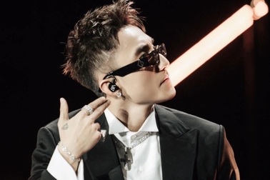 Sơn Tùng M-TP gây sốt vì đưa câu nói “flop quá thì cứ ghi tên anh” vào nhạc