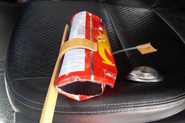 Bình cứu hoả phát nổ trong ô tô