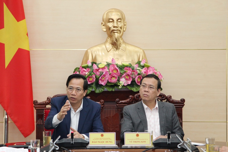 Bộ trưởng Đào Ngọc Dung: Tháo gỡ hồ sơ thanh niên xung phong còn tồn đọng - 1 Bộ trưởng Đào Ngọc Dung: Tháo gỡ hồ sơ thanh niên xung phong còn tồn đọng - 1