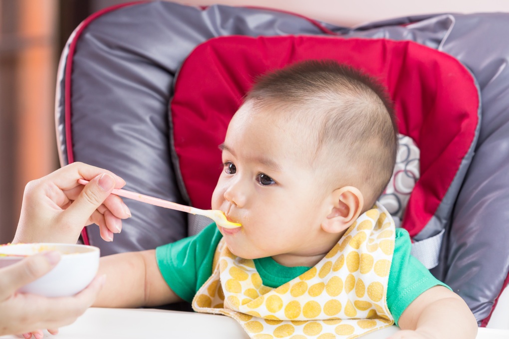 Những điều cha mẹ cần biết về 6 bệnh truyền nhiễm thường gặp ở trẻ nhỏ - 2 Những điều cha mẹ cần biết về 6 bệnh truyền nhiễm thường gặp ở trẻ nhỏ - 2