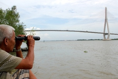 Chuyện những "hiệp sĩ" luôn túc trực cứu người... tự tử