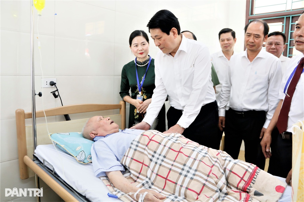Chủ tịch nước: Chăm sóc các thương, bệnh binh như anh em ruột thịt của mình - 2 Chủ tịch nước: Chăm sóc các thương, bệnh binh như anh em ruột thịt của mình - 2