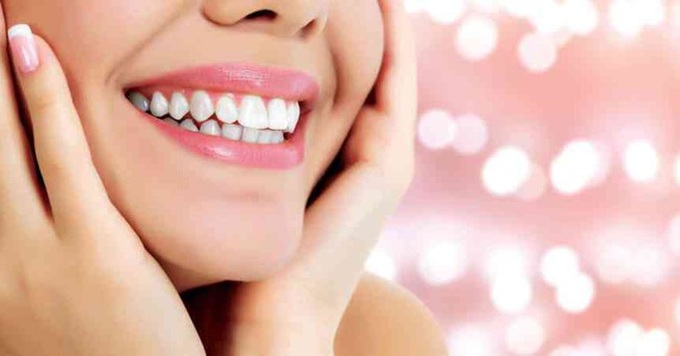 Không đến phòng khám nha khoa thời điểm này, bạn vẫn có thể dễ dàng làm trắng răng theo lời khuyên của chuyên gia - Ảnh 4. Không đến phòng khám nha khoa thời điểm này, bạn vẫn có thể dễ dàng làm trắng răng theo lời khuyên của chuyên gia - Ảnh 4.