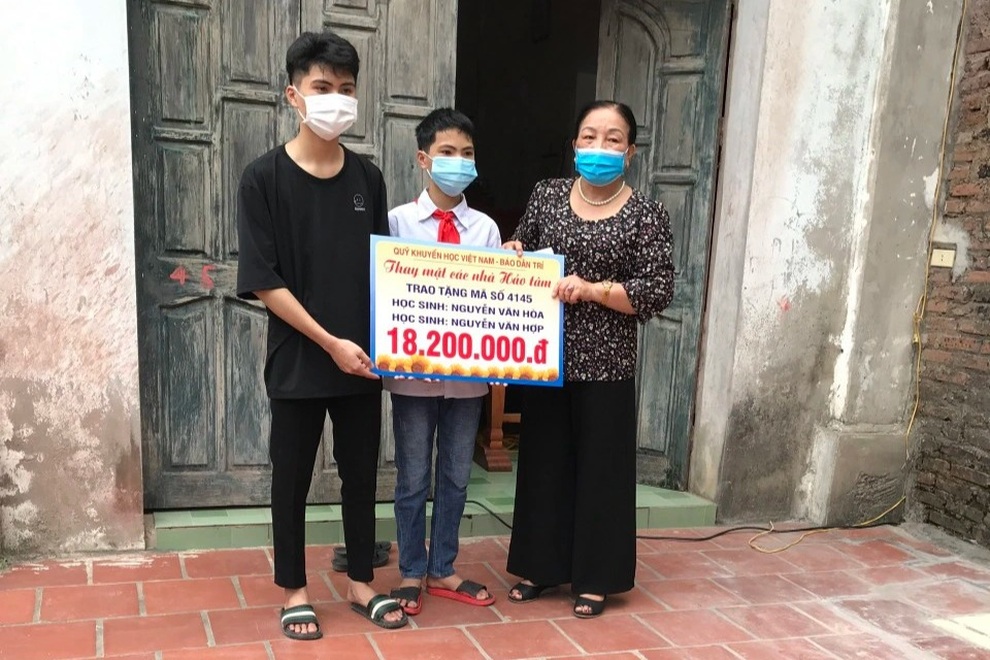 Bạn đọc Dân trí giúp đỡ người mẹ liệt giường, 2 con trai nguy cơ nghỉ học - 3 Bạn đọc Dân trí giúp đỡ người mẹ liệt giường, 2 con trai nguy cơ nghỉ học - 3