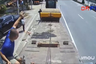 Khoảnh khắc cáp cường lực bị đứt suýt gây tai nạn kinh hoàng