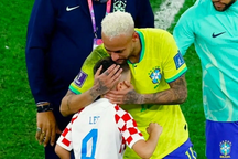 Hành động đẹp của Neymar khiến người hâm mộ Croatia thán phục