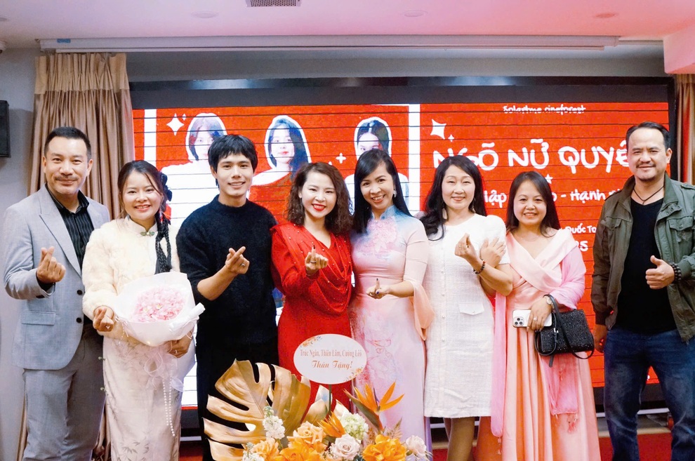 Quốc Toàn: NSƯT Nguyệt Hằng giúp tôi trưởng thành trong diễn xuất - 3 Quốc Toàn: NSƯT Nguyệt Hằng giúp tôi trưởng thành trong diễn xuất - 3