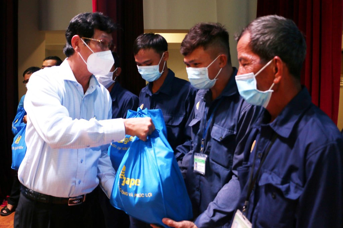 An Giang chung tay chăm lo đời sống công nhân, lao động - 2 An Giang chung tay chăm lo đời sống công nhân, lao động - 2