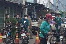 2 vợ chồng mắc kẹt, bỏng nặng trong căn nhà phát hỏa lúc nửa đêm