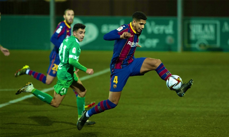 Barcelona đá hỏng hai quả phạt đền ở trận thắng đội hạng Ba - 1 Barcelona đá hỏng hai quả phạt đền ở trận thắng đội hạng Ba - 1