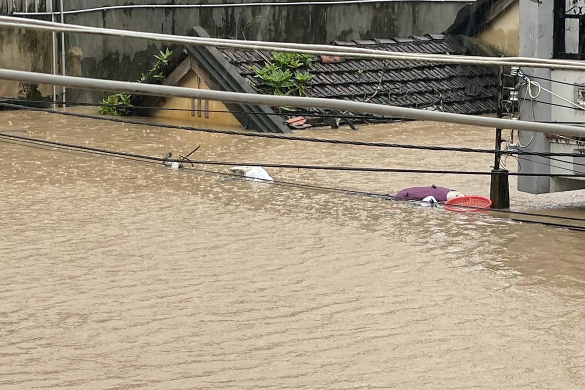 Lũ vượt đỉnh lịch sử 1986 và 1993, nhiều nơi trắng đêm sơ tán dân - 6