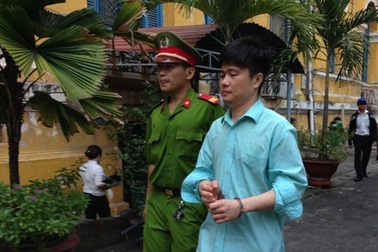 Làm giả giấy tờ đất để đi lừa đảo tiền tỷ  