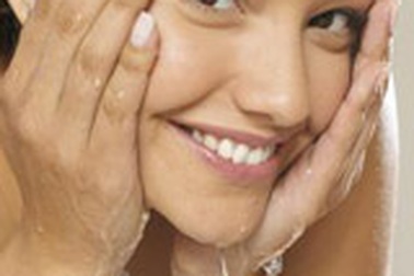 Chăm da mùa hanh khô