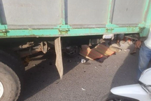 Xe máy tông vào đuôi xe tải, 2 người tử vong tại Bình Thuận