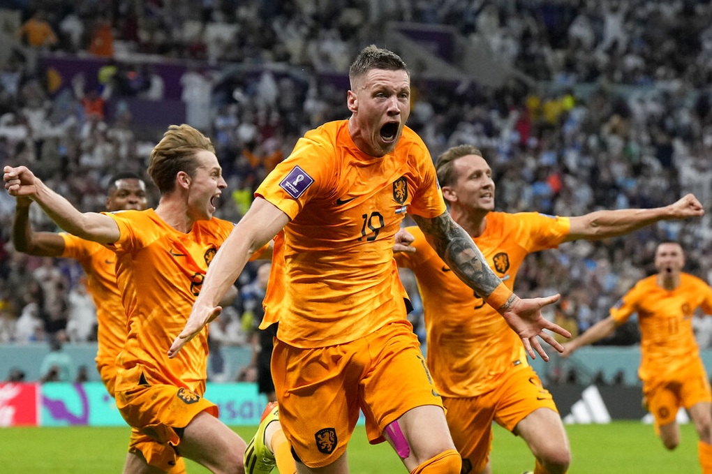 Man Utd chiêu mộ tiền đạo người Hà Lan thay thế Ronaldo - 1 Man Utd chiêu mộ tiền đạo người Hà Lan thay thế Ronaldo - 1